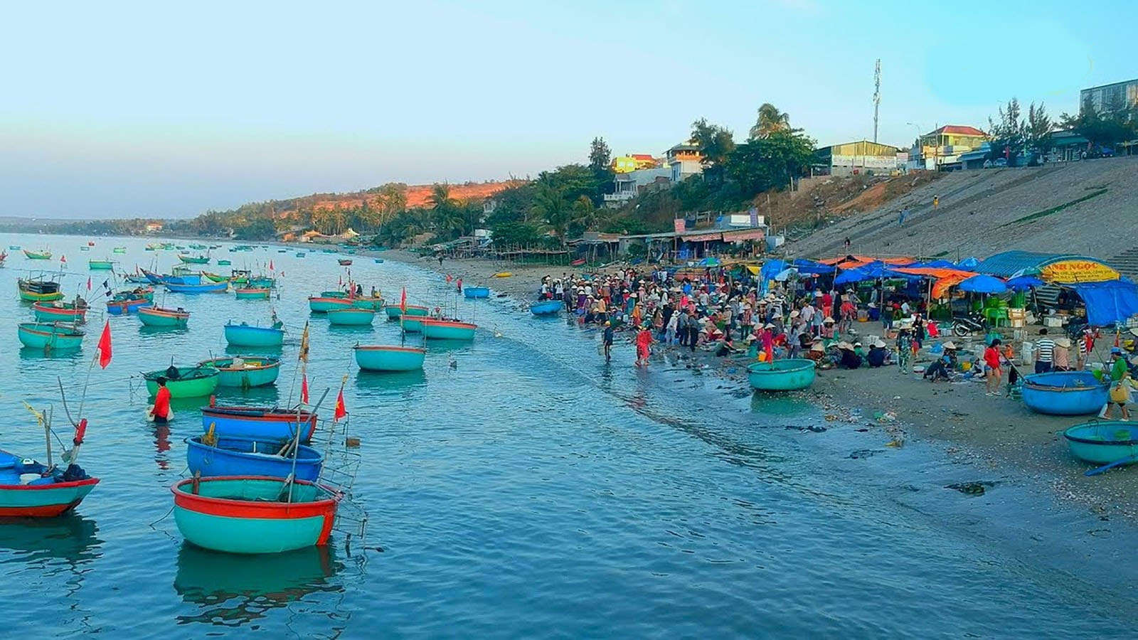 du-lich-binh-thuan-tu-mui-ne-den-phan-thiet